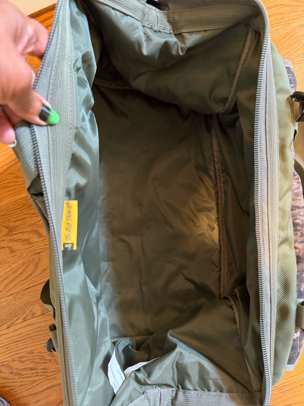 Fishpond Large Camo Duffle Bag - Green. Mint condition - Picture 7 of 12